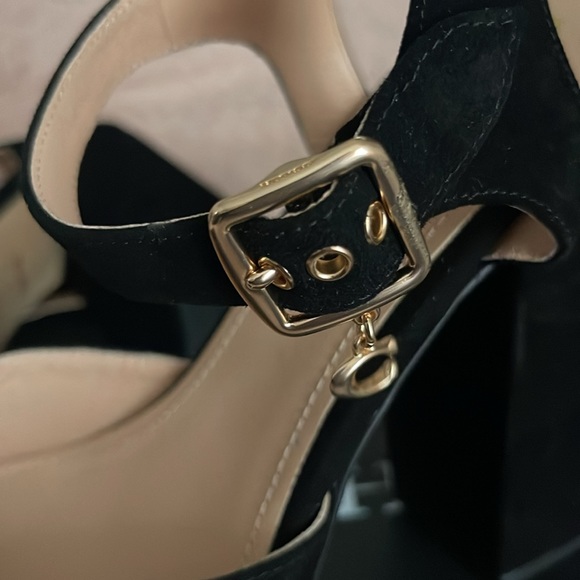 Coach Suede
4 3/4" heel - Picture 3 of 7
